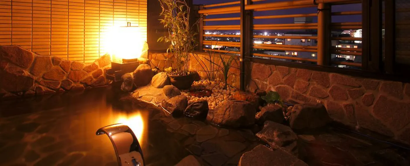 ※源泉掛け流し岩風呂付【別館・祥山特別室】