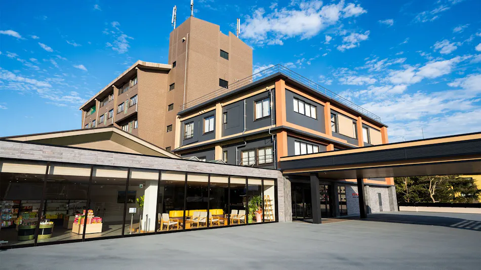 Oniyama Hotel: Beppu's Largest Open-Air Bath Accommodation