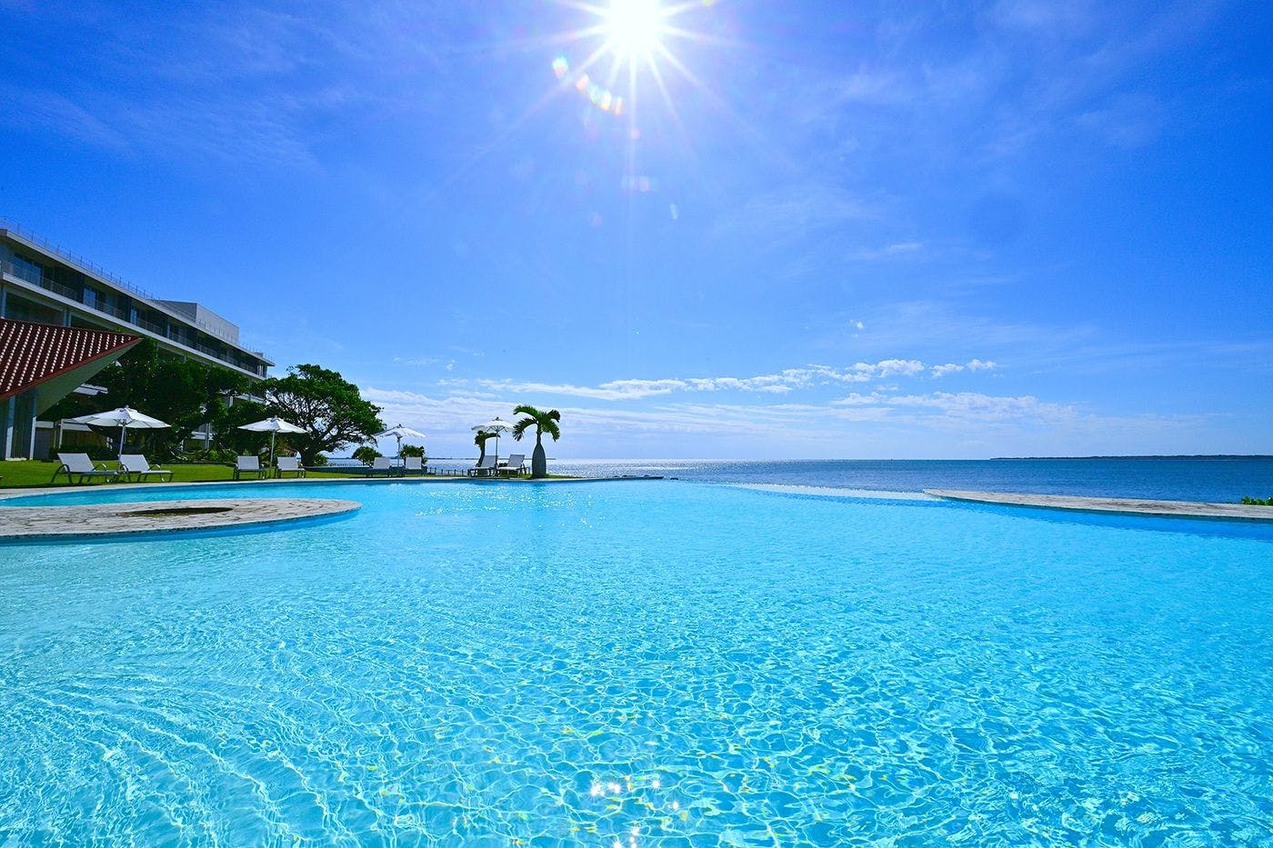 สระว่ายน้ำอินฟินิตี้