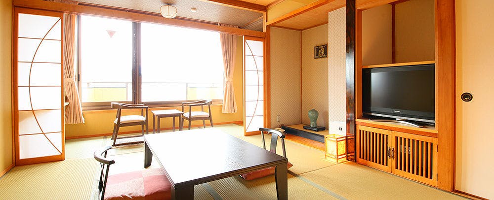 ห้องพักสไตล์ญี่ปุ่นมาตรฐานในอาคารหลัก