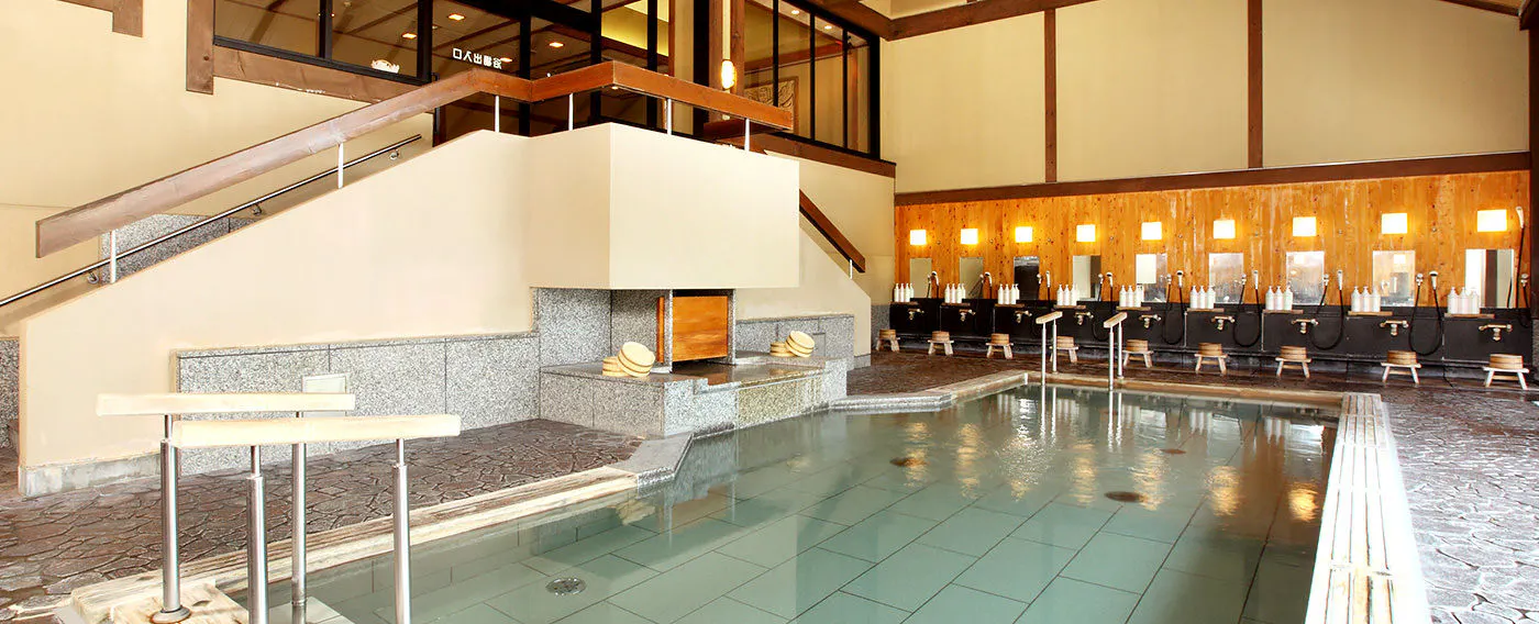 Mata air panas dan mandi