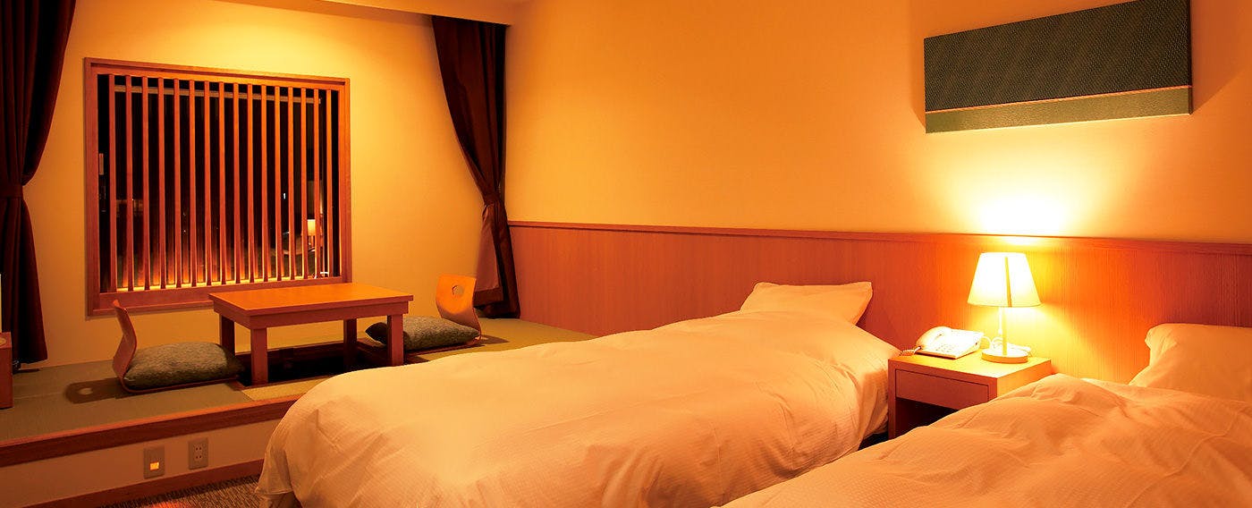 Bayside Square Kaike Hotel