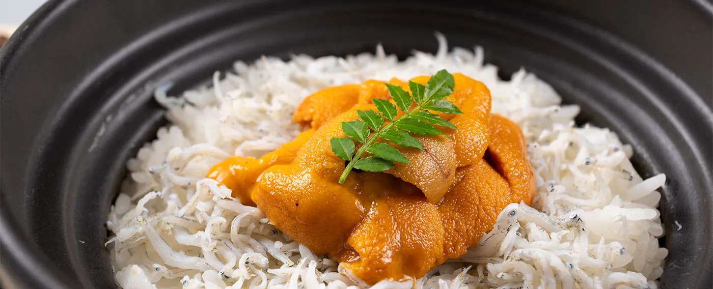 Beragam hidangan yang hanya dapat kami sajikan pada musim ini.