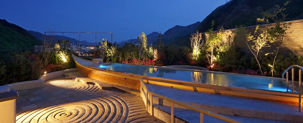 ç©ºä¸­åº­åé²å¤©é¢¨åä¸ä¾