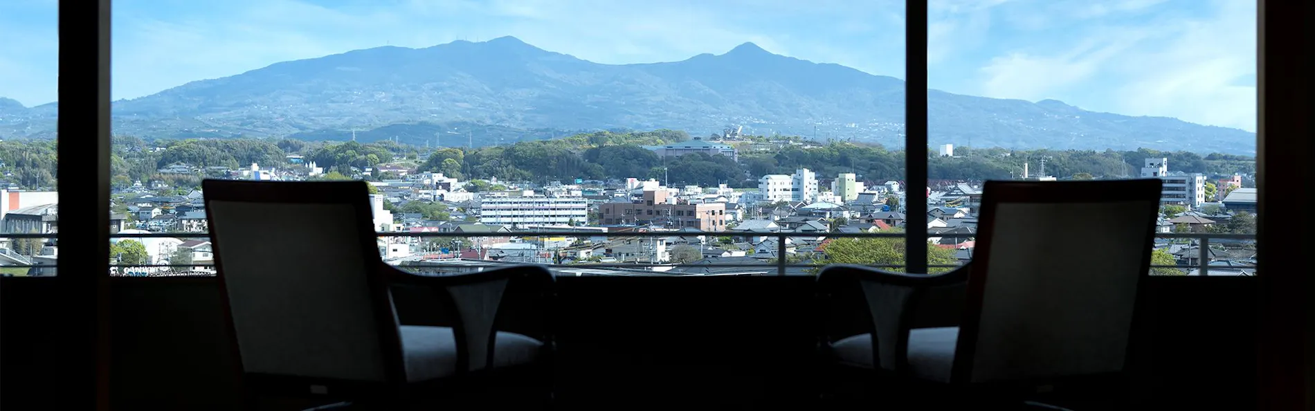 司ロイヤルホテル