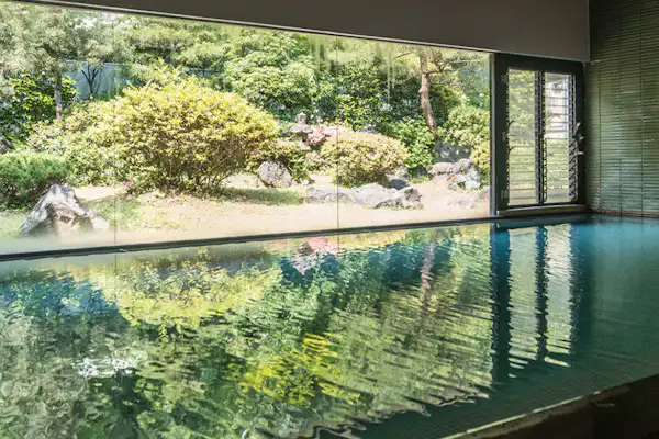 ห้องอาบน้ำรวมขนาดใหญ่