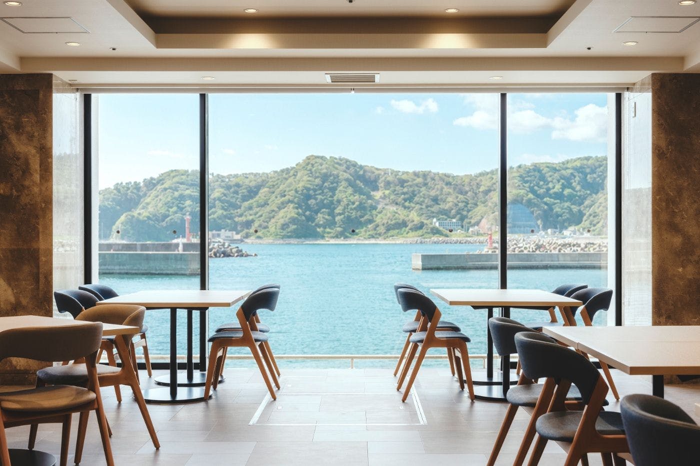 main dining awa