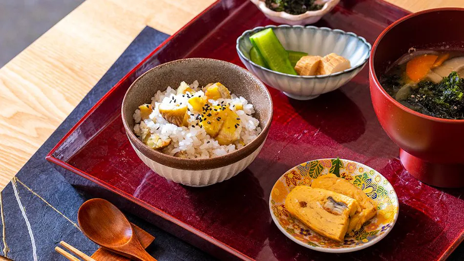 Hotel Kanazawa Zoushi: A Journey-Inspired Inn