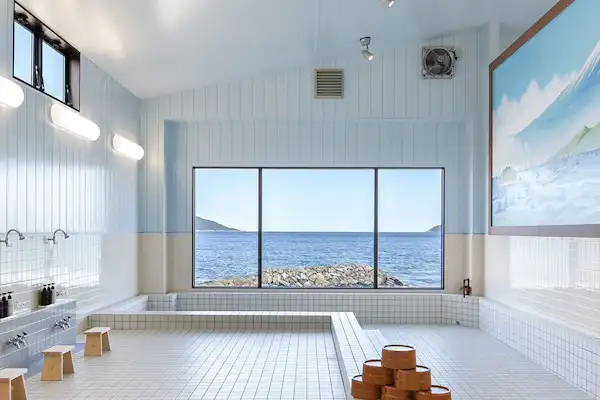 ห้องอาบน้ำรวม