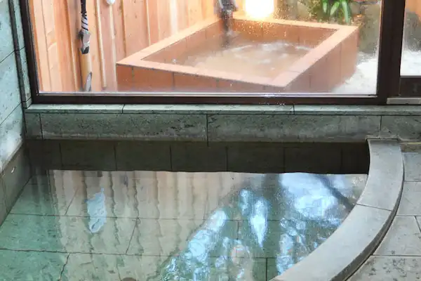 น้ำพุร้อน