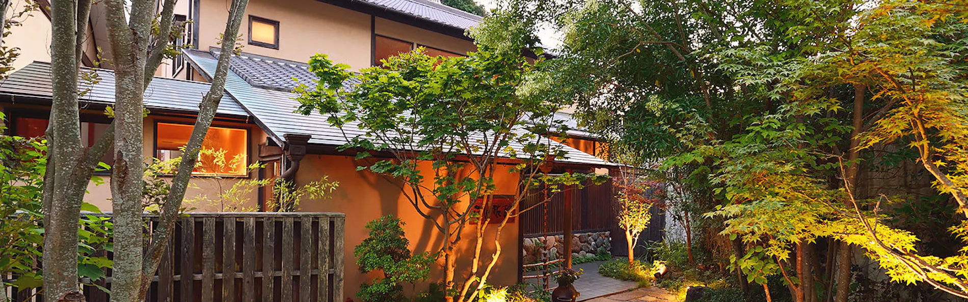 平山旅館