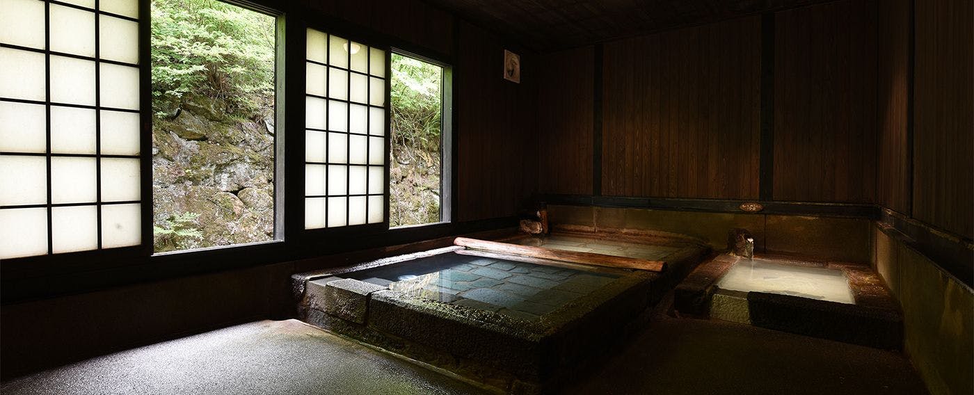 山の宿　寒の地獄旅館