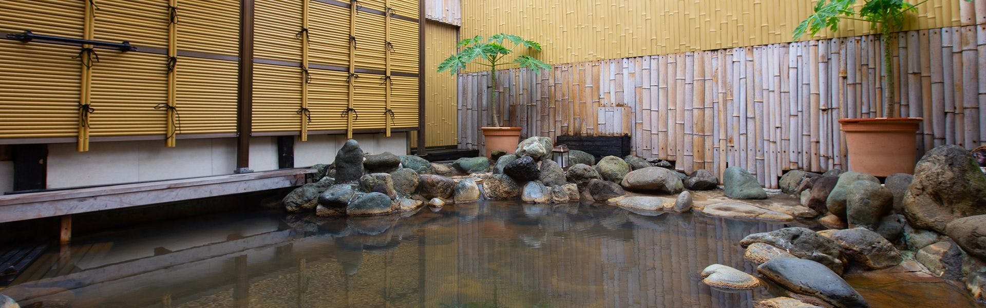 宿彩「湯食笑門」の宿　石廊館