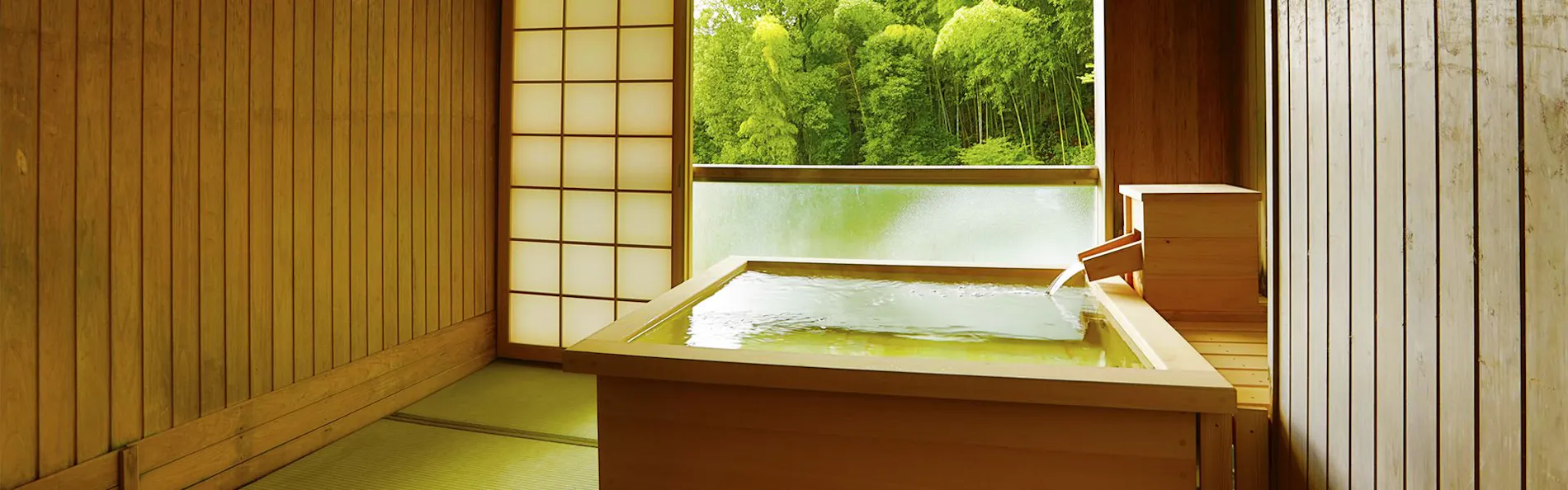 着物で彩られた全館畳敷きの宿 楽山やすだ