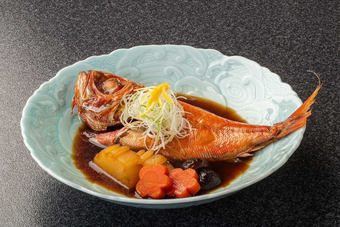 着物で彩られた全館畳敷きの宿　楽山やすだ