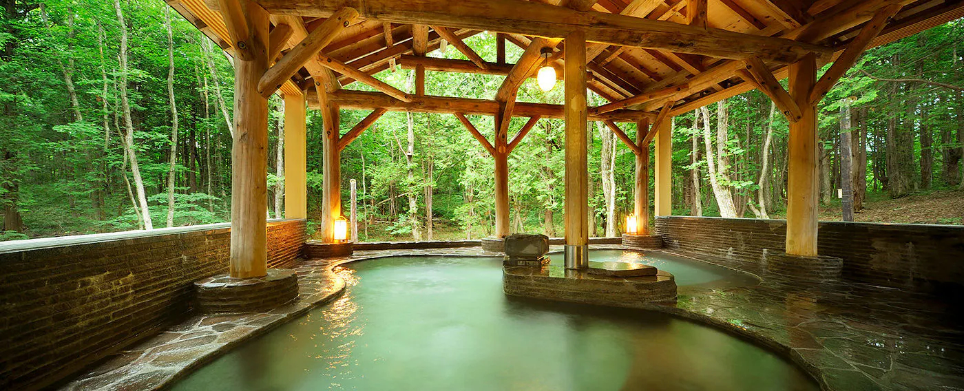 น้ำพุร้อนและอ่างอาบน้ำ