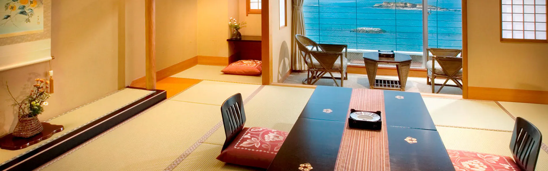 日間賀島 いすず館