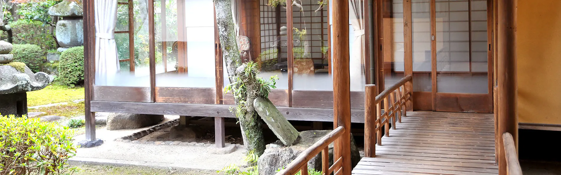観鹿荘