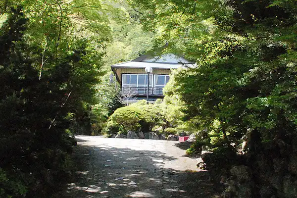 ทางเข้า