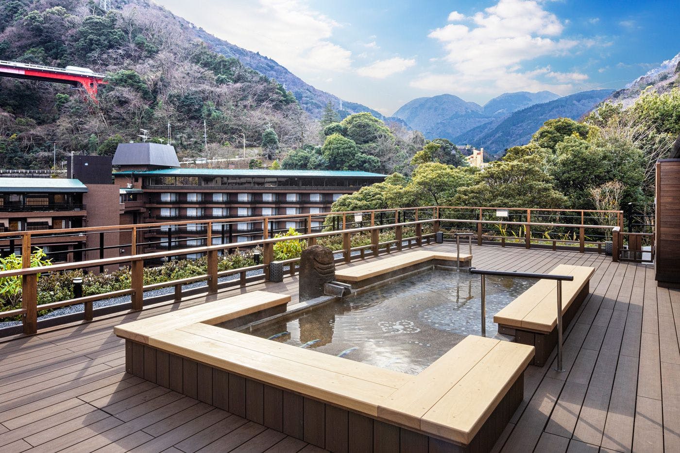 箱根湯本温泉 ホテルおかだ