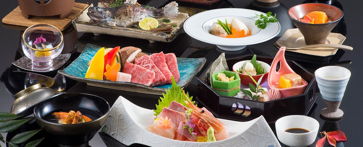 อาหารและเครื่องดื่ม