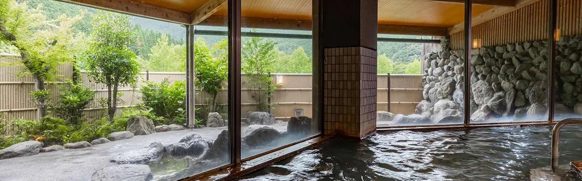 わんわんパラダイス 松阪(旧:松阪わんわんパラダイス 森のホテルスメール)