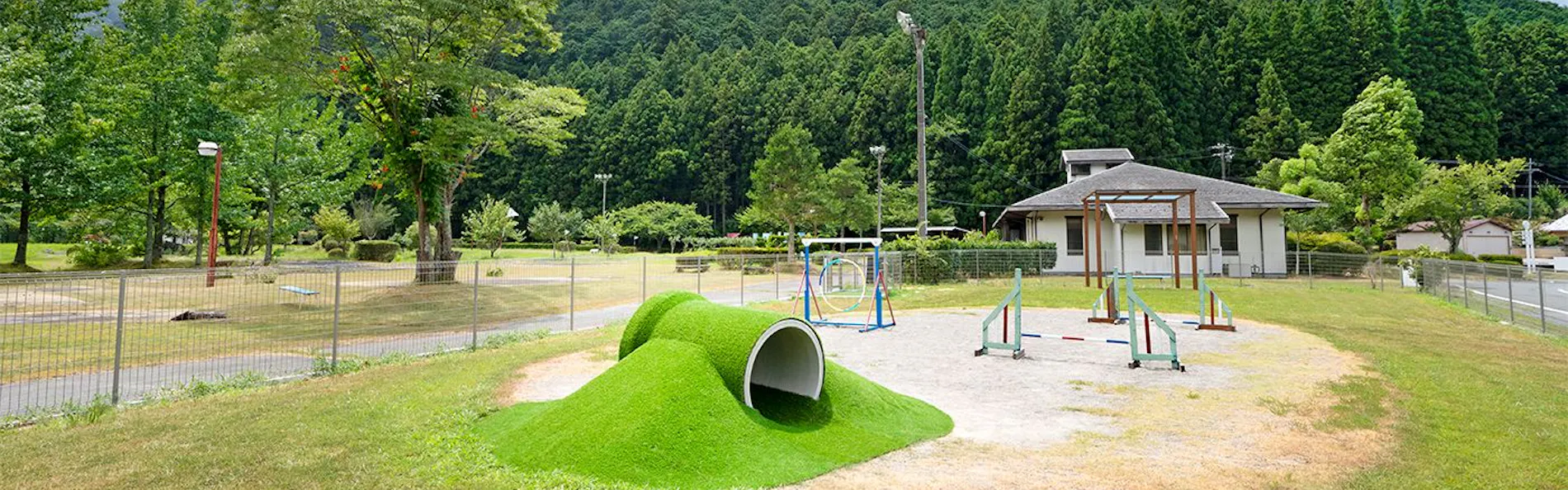 わんわんパラダイス 松阪(旧:松阪わんわんパラダイス 森のホテルスメール)
