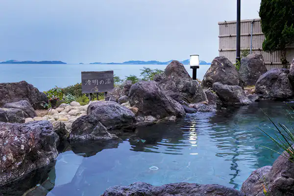 น้ำพุร้อน