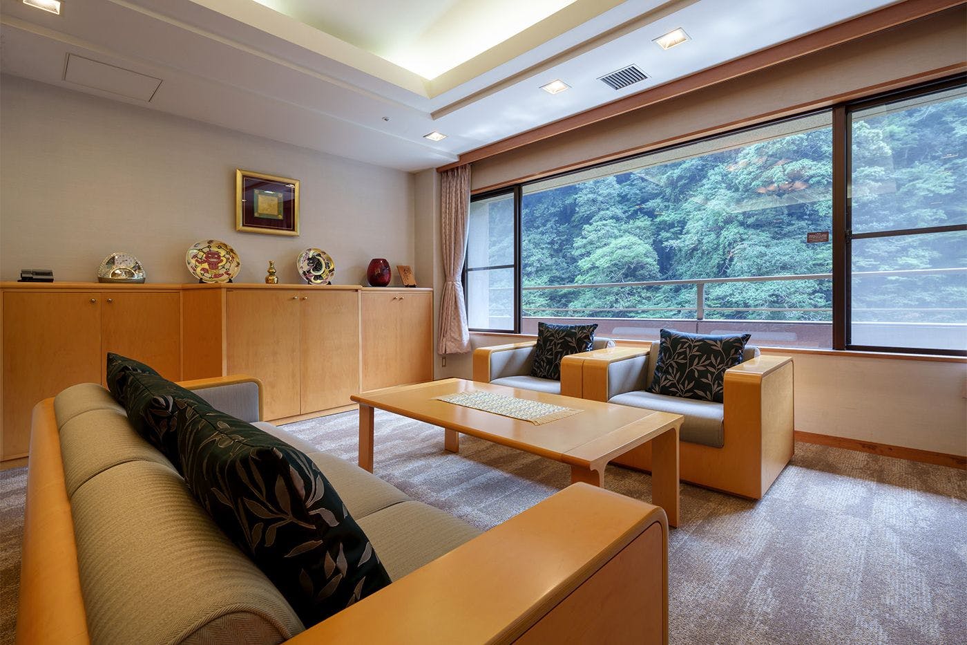 Tsue-tate Onsen Hizenya