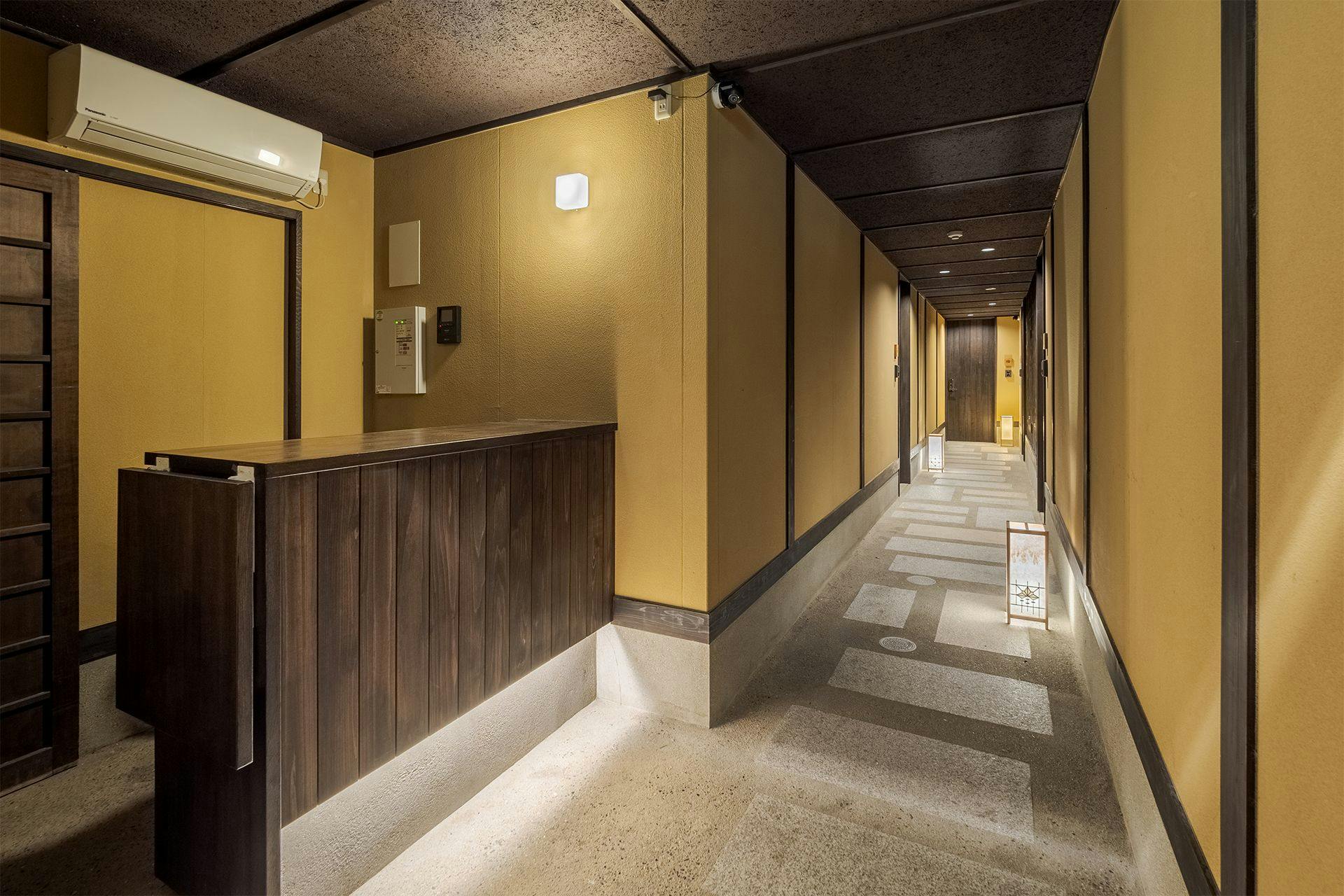 路地・フロント