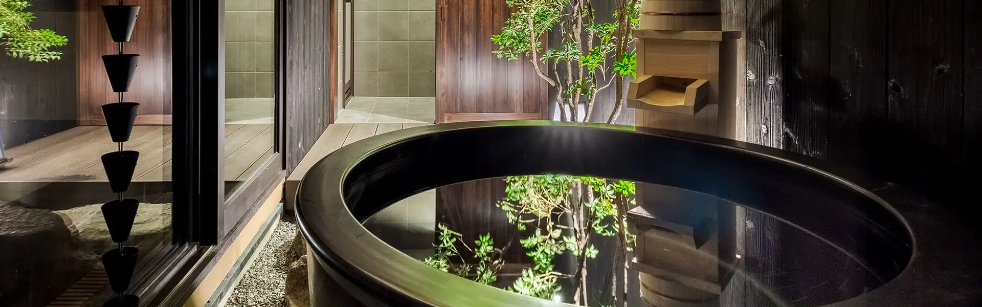 陶器の露天風呂