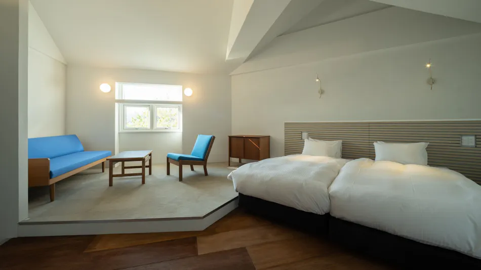 West-Karuizawa Hotel atelier blå by LONGINGHOUSE