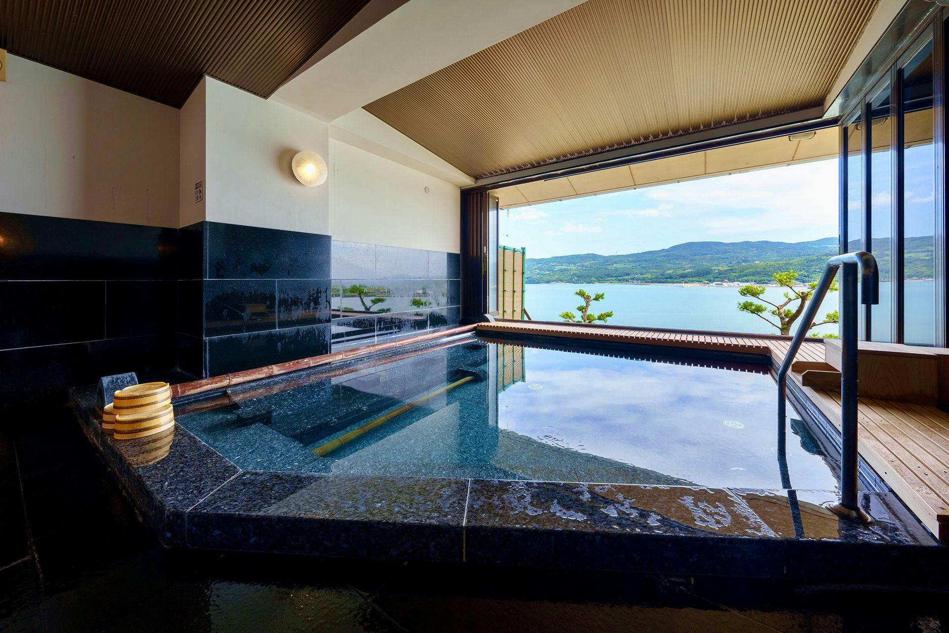 ห้องอาบน้ำ