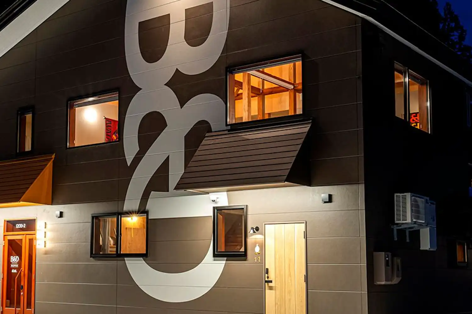 ภายนอกอาคาร