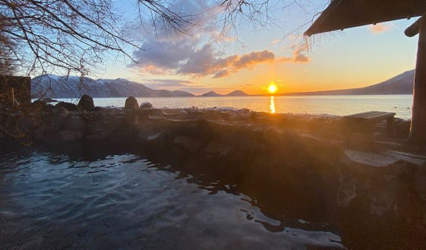 丸駒温泉旅館 の空室状況を確認する 宿泊予約は 一休 Com キラリト 丸駒温泉旅館 の空室状況を確認する 宿泊予約は 一休 Com キラリト