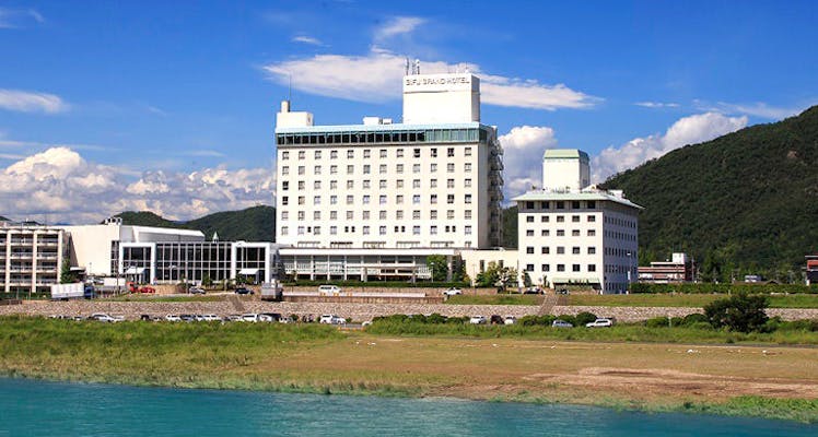 長良川温泉の安く泊まれるホテル 旅館 10選 宿泊予約は 一休 Com 長良川温泉の安く泊まれるホテル 旅館 10選 宿泊予約は 一休 Com