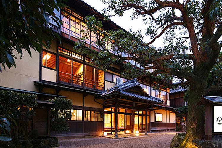 城崎温泉 登録有形文化財の宿 三木屋 の空室状況を確認する 宿泊予約は 一休 Com 城崎温泉 登録有形文化財の宿 三木屋 の空室状況を確認する 宿泊予約は 一休 Com