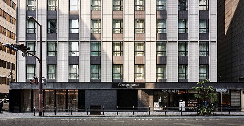 00082356a.jpg?crop=faces&fit=