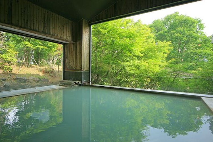 奥日光ホテル四季彩 の空室状況を確認する 宿泊予約は 一休 Com 奥日光ホテル四季彩 の空室状況を確認する 宿泊予約は 一休 Com