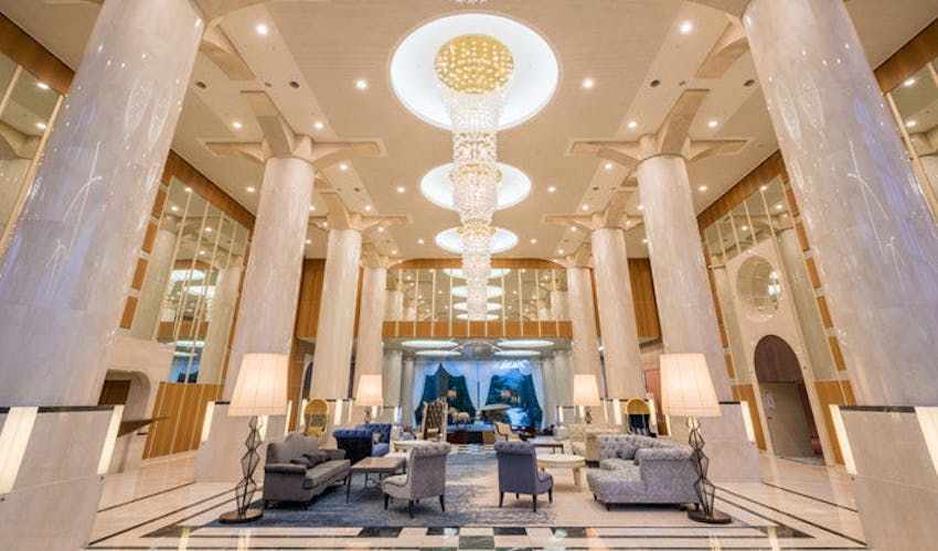 裏磐梯レイクリゾート 迎賓館 猫魔離宮 の宿泊プラン 宿泊予約は 一休 Com