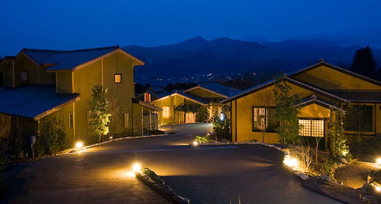 阿蘇山周辺の温泉地のカップル 夫婦におすすめのホテル 旅館 5選 宿泊予約は 一休 Com