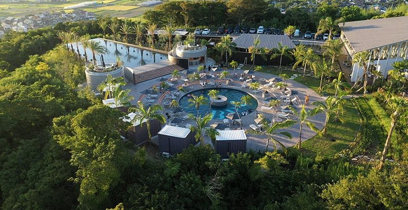 BOTANICAL POOL CLUB