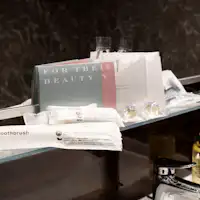 ภาพรวมสิ่งอำนวยความสะดวกในอาคารหลัก