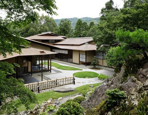 数寄屋風別館「佳水園」 外観