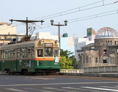 【宮島・広島満喫】お好み村食事券＆路面電車1日乗車券＆ホテルオリジナルおすすめ沿線マップ付宿泊プラン