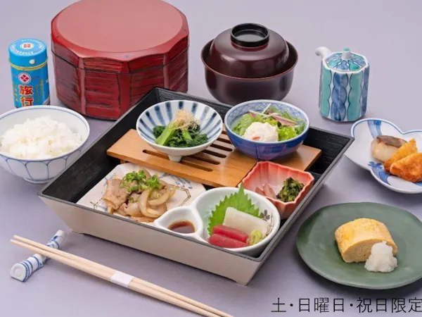 【Enjoy!Breakfast】地産食材・ご当地メニュー・出来立て!50種以上のビュッフェ朝食付