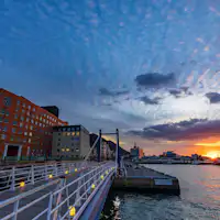 Iluminasi di Pelabuhan Moji