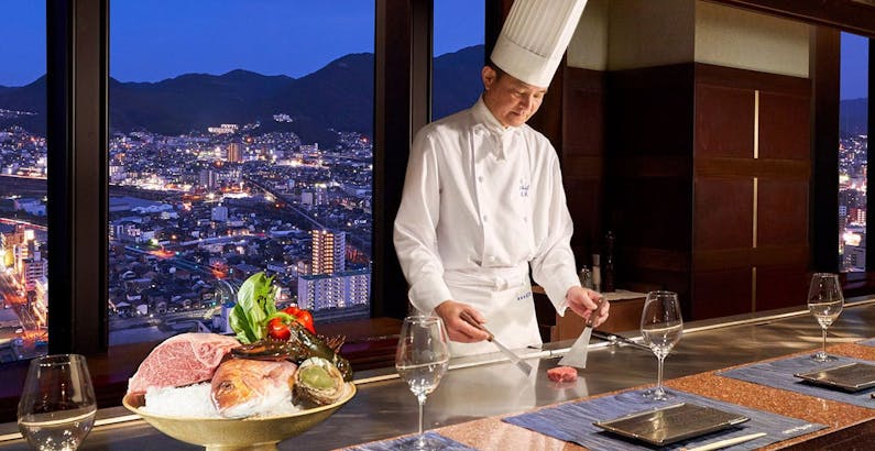 夕食 鉄板焼 19 00 タワーフロア 30平米 28階 鉄板焼クリスマスディナー付 26 27階タワーフロアステイ 2食付 プラン リーガロイヤルホテル小倉 一休 Com 夕食 鉄板焼 19 00 タワーフロア 30平米 28階 鉄板焼クリスマスディナー付 26 27階タワーフロアステイ 2食付 プラン リーガロイヤルホテル小倉 一休 Com