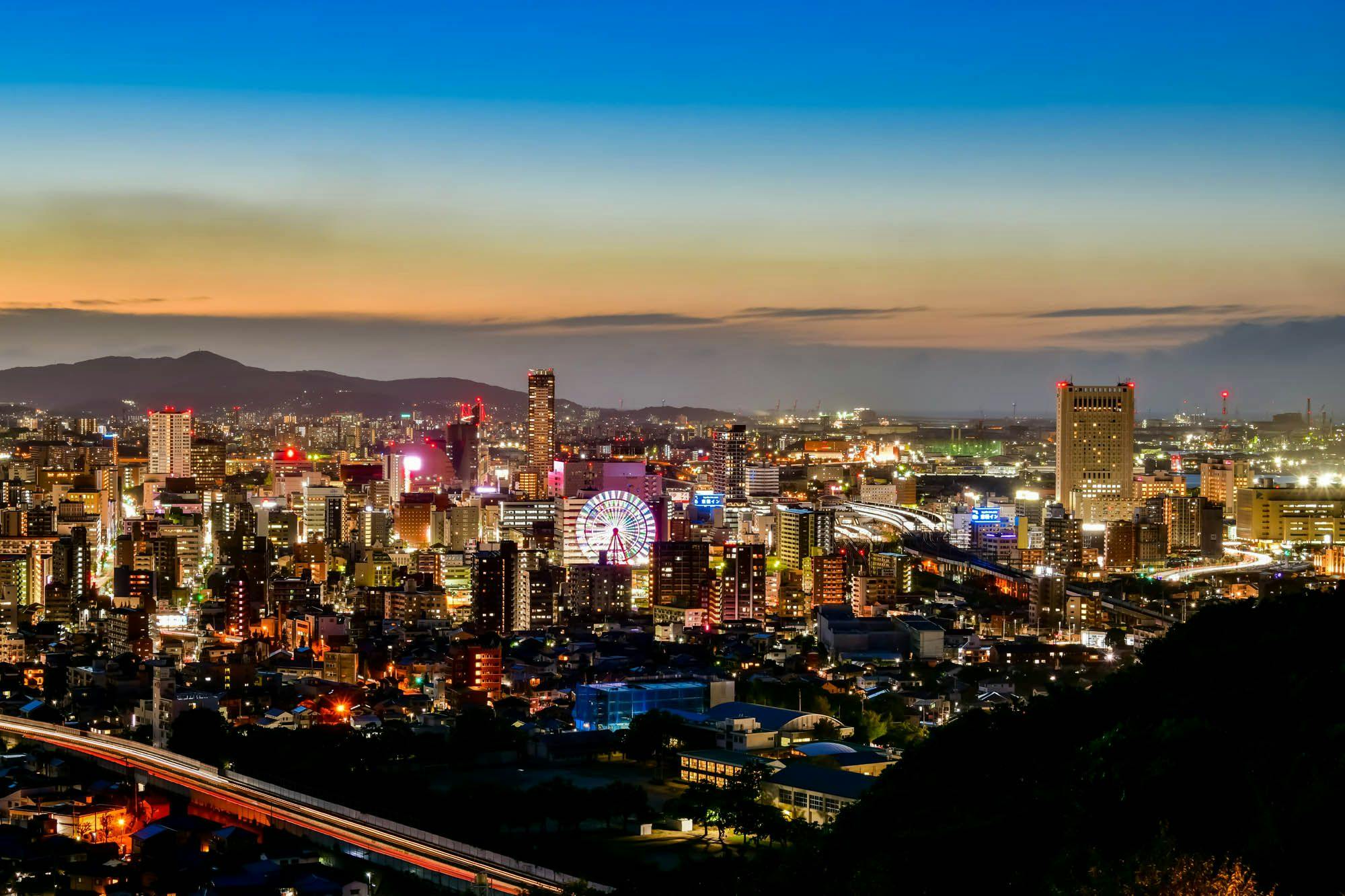 【Được công nhận là một trong ba thành phố có cảnh đêm đẹp nhất Nhật Bản】