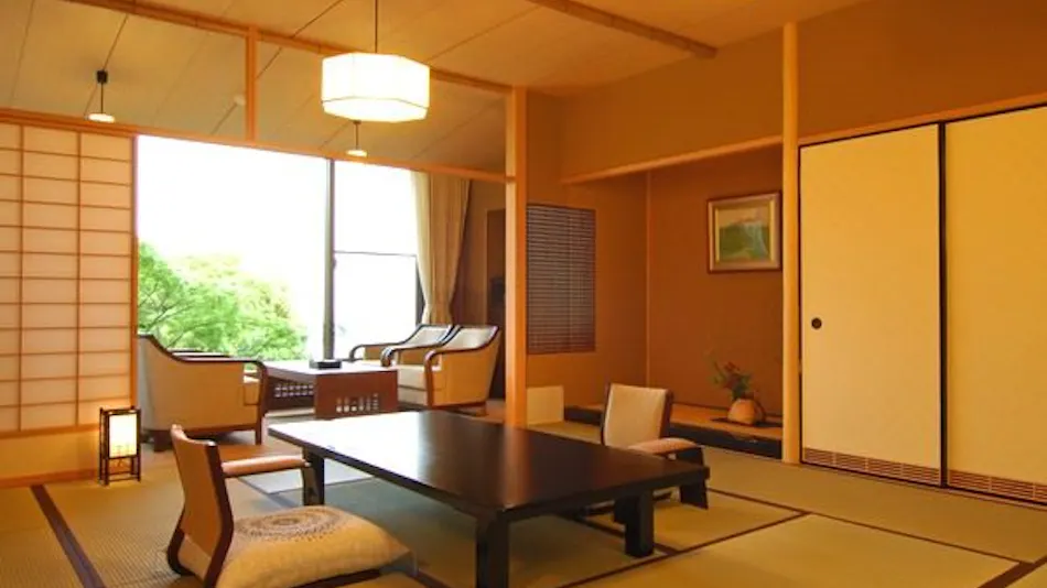 Atami Taikanso, a Ryokan Associated with Yokoyama Taikan